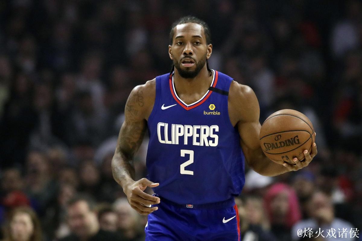绝处逢生！伦纳德命中高难度底角三分，助快船紧咬比分